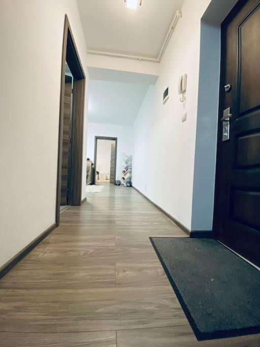 Apartament 2 Camere Modern Si Confortabil Giroc ภายนอก รูปภาพ